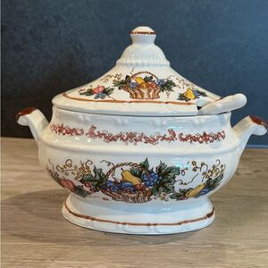 Vintage Japan Mini White Porcelain Gravy Sauce Tureen Fruit Basket Design Ladle